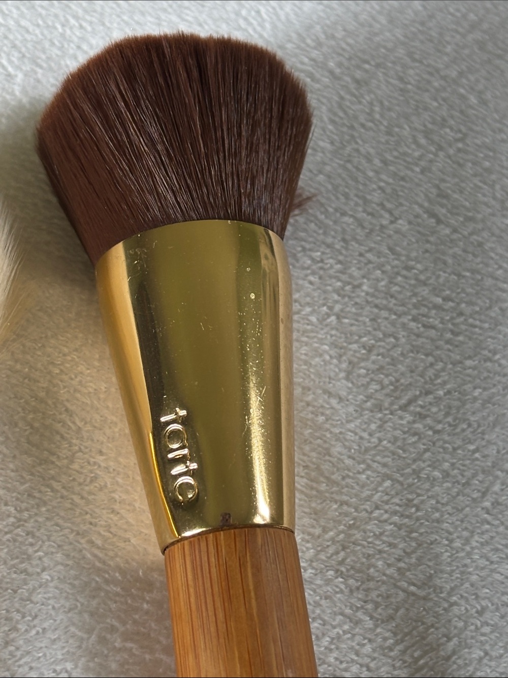 tarte Bamboo Handle Makeup Brush Set with Gold Ferrules and Brown Bristles - Picture 8 of 11